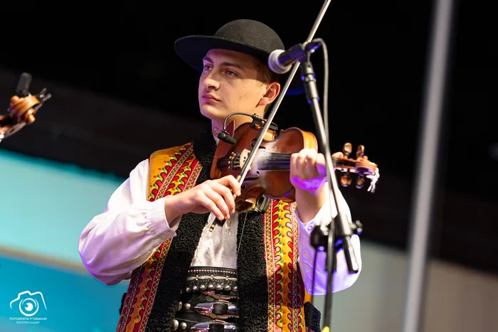 Twinkle Brothers and Trebunie Tutki 