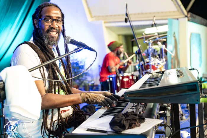 Black Steel on Keys!